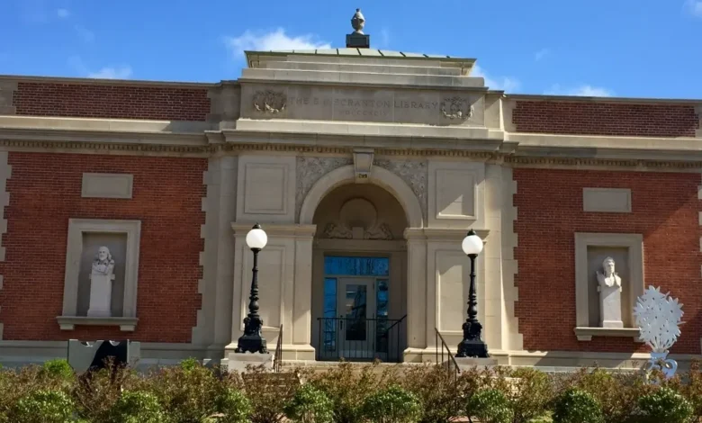 ec scranton library logo